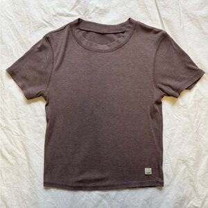 Vuori Posed Fitted tee